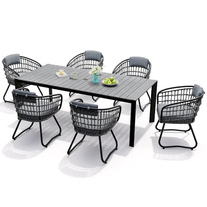 Ensemble de salle à manger d'extérieur pour patio Table en aluminium avec trou pour parasol et chaises en rotin