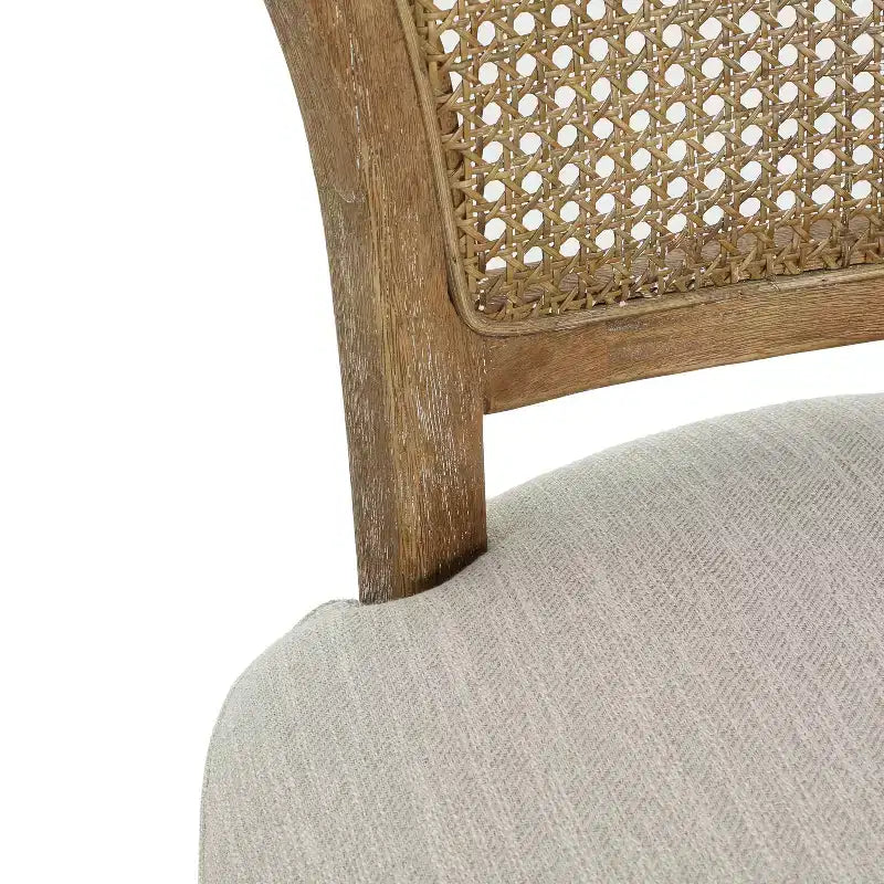 Tabouret de bar GDFStudio Wracy en bois d'hévéa, dossier en rotin, garni de tissu, repose-pieds, marron clair