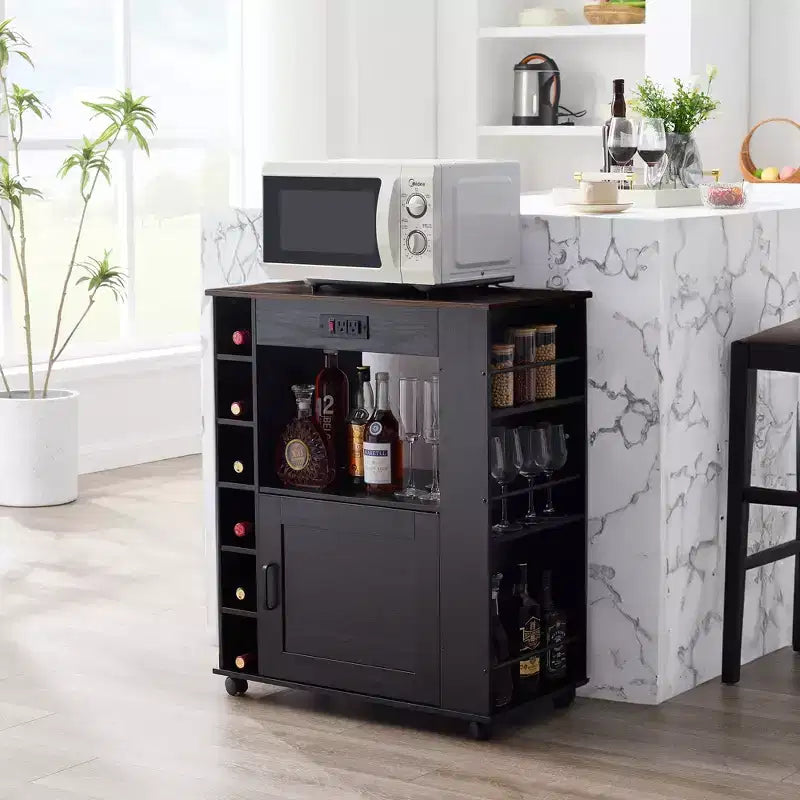 Meuble de rangement roulant d'îlot de cuisine VECELO avec station de recharge et étagères ouvertes, blanc/marron