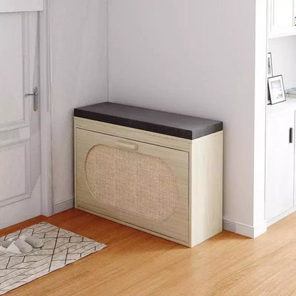 Karl Home | Banc de rangement rembourré en rotin véritable