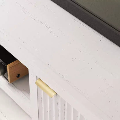 Meuble TV cannelé pour téléviseurs de 75 pouces et plus, meuble de divertissement moderne avec rangement à 2 niveaux, étagères réglables et poignées, console média pour salon et chambre