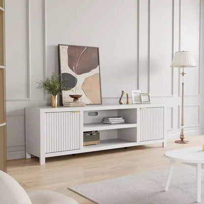 Meuble TV cannelé pour téléviseurs de 75 pouces et plus, meuble de divertissement moderne avec rangement à 2 niveaux, étagères réglables et poignées, console média pour salon et chambre