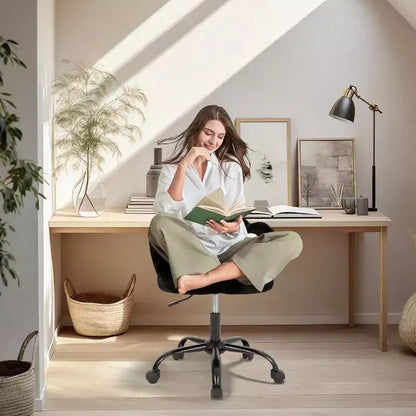 Chaise de bureau sans accoudoirs mignonne avec roues, chaise d'ordinateur pivotante à 360° en tissu Teddy pour chambre d'enfant, bureau et chambre à coucher GustoWave Cat Paw