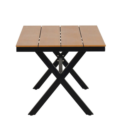 Ensemble d'extérieur contemporain avec chaises en rotin PE et table en bois composite