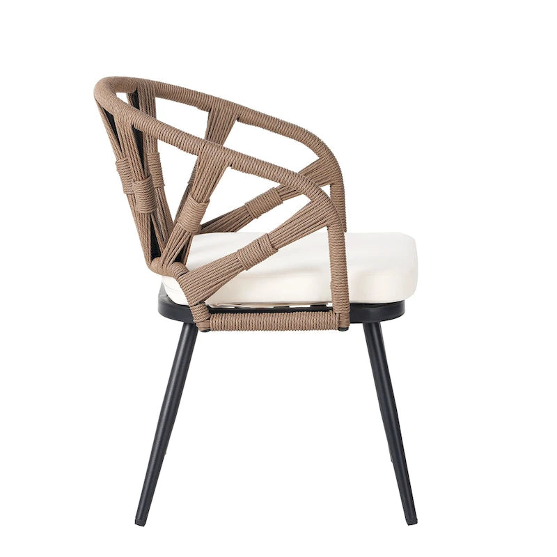 Ensemble d'extérieur contemporain avec chaises en rotin PE et table en bois composite