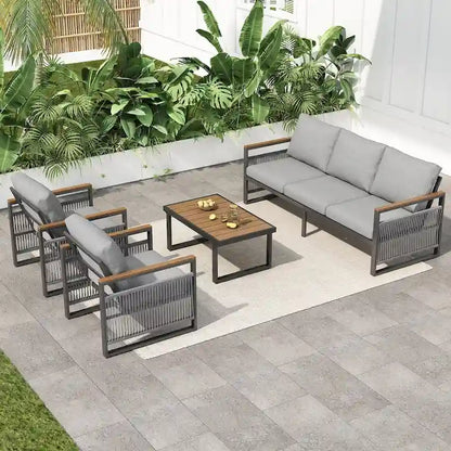 Salon de jardin en métal pour se détendre et recevoir