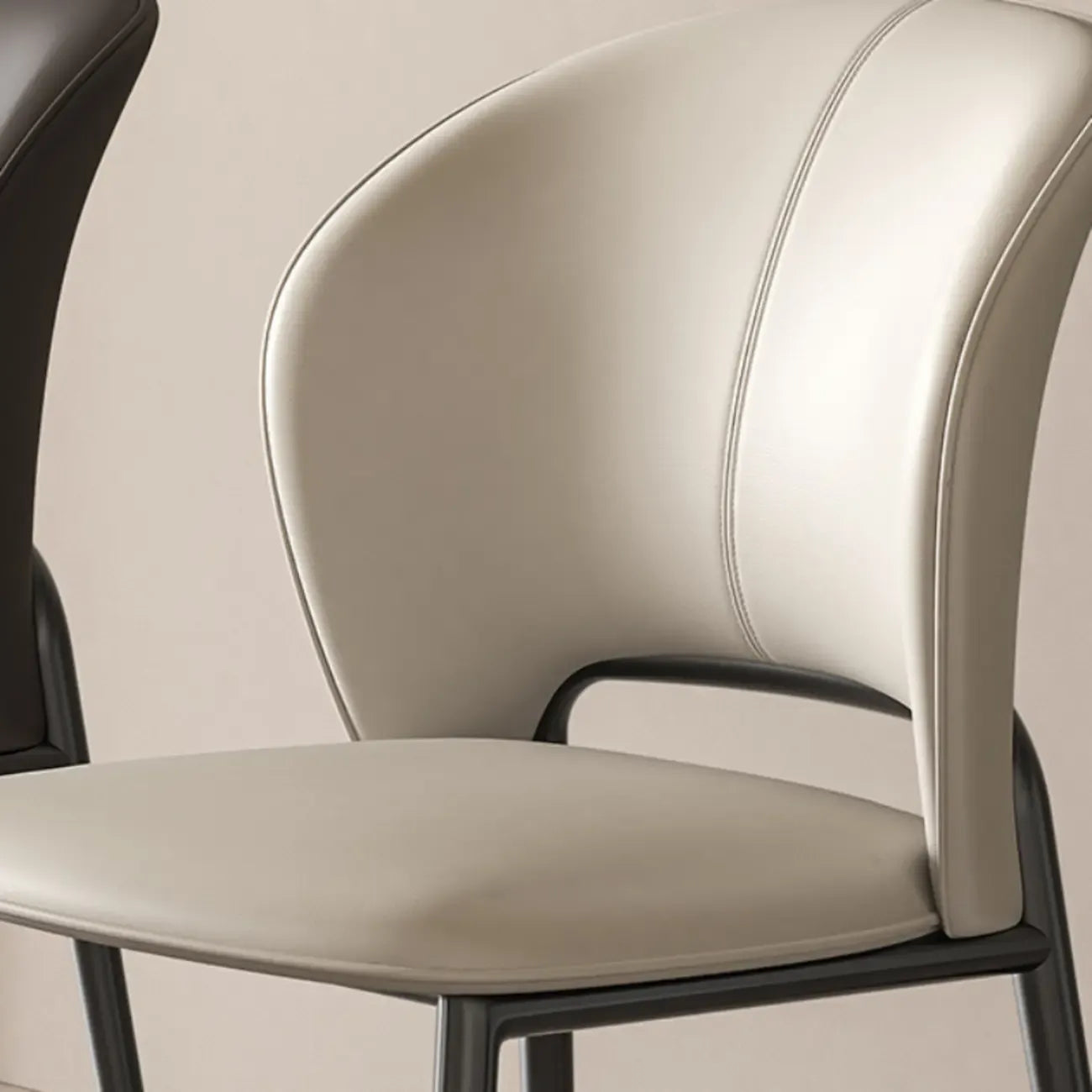 Chaise de salle à manger moderne en similicuir courbé à dossier bas
