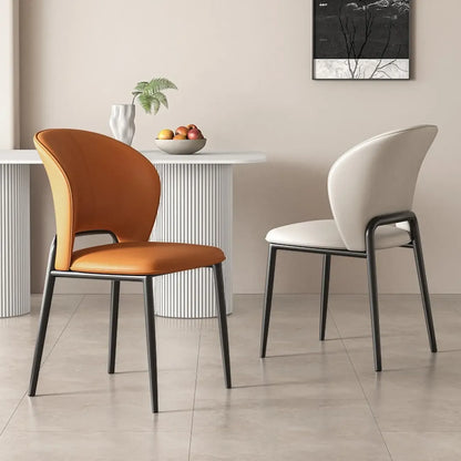 Chaise de salle à manger moderne en similicuir courbé à dossier bas
