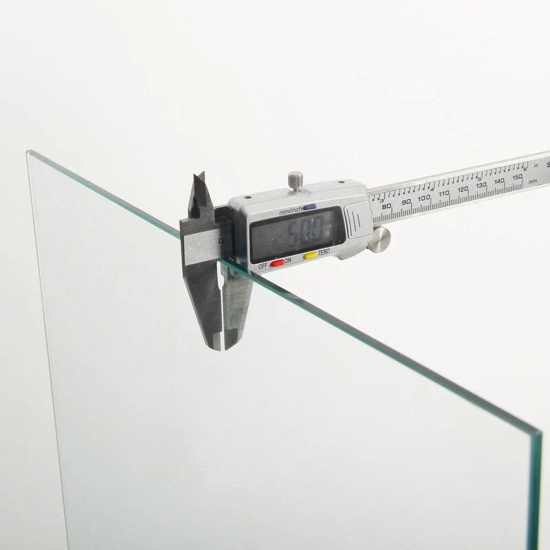 Vitrine en verre à double porte avec 5 étagères
