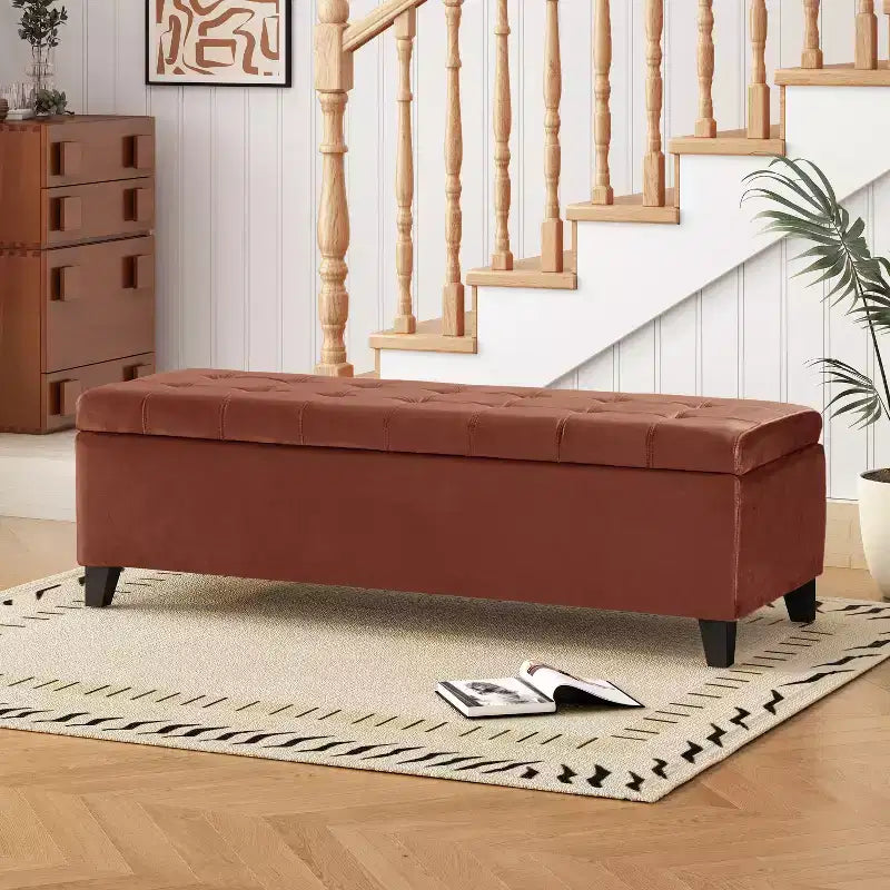 Christopher Knight Home Pouf de rangement capitonné Wendover en pin avec pieds en bouleau